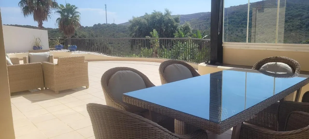 Luminoso Apartamento San Roque Golf Club Spagna